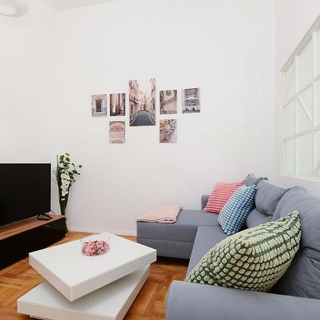 Akacfa 7 Two Bedroom Central Apartment Budapest Luaran gambar