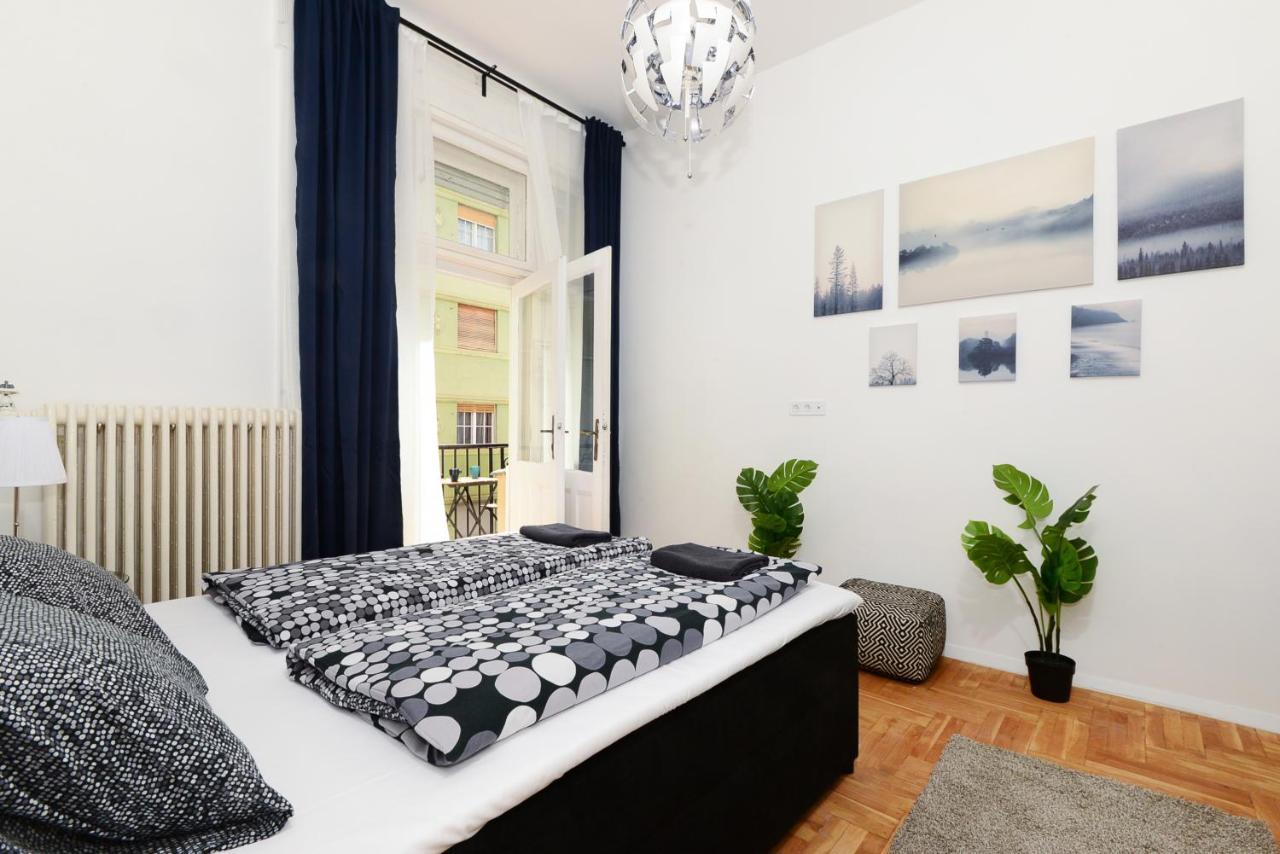 Akacfa 7 Two Bedroom Central Apartment Budapest Luaran gambar