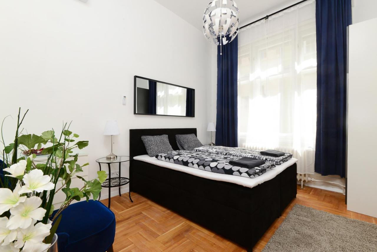 Akacfa 7 Two Bedroom Central Apartment Budapest Luaran gambar