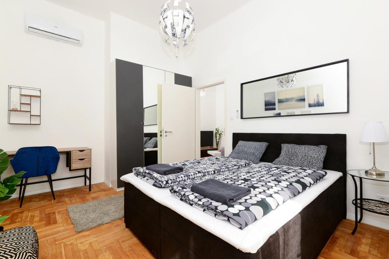 Akacfa 7 Two Bedroom Central Apartment Budapest Luaran gambar