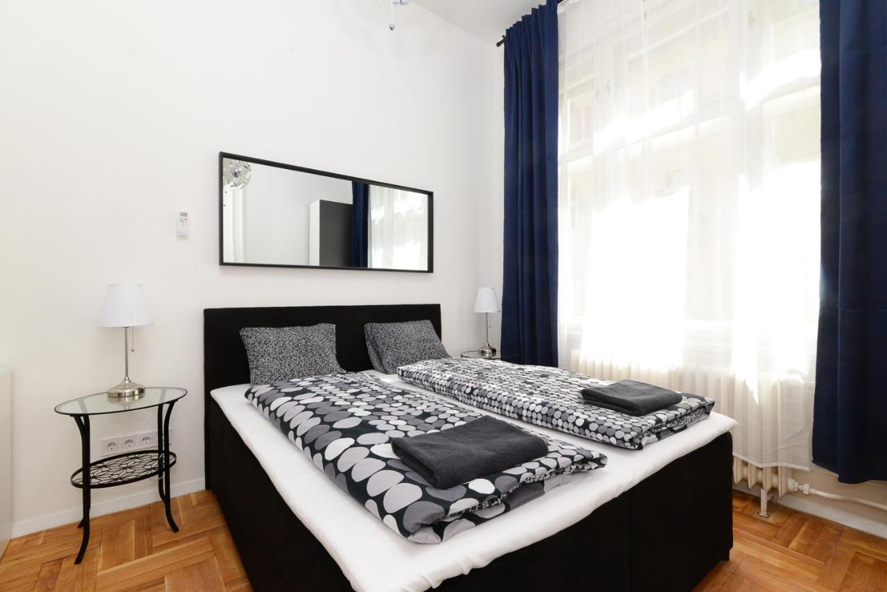 Akacfa 7 Two Bedroom Central Apartment Budapest Luaran gambar